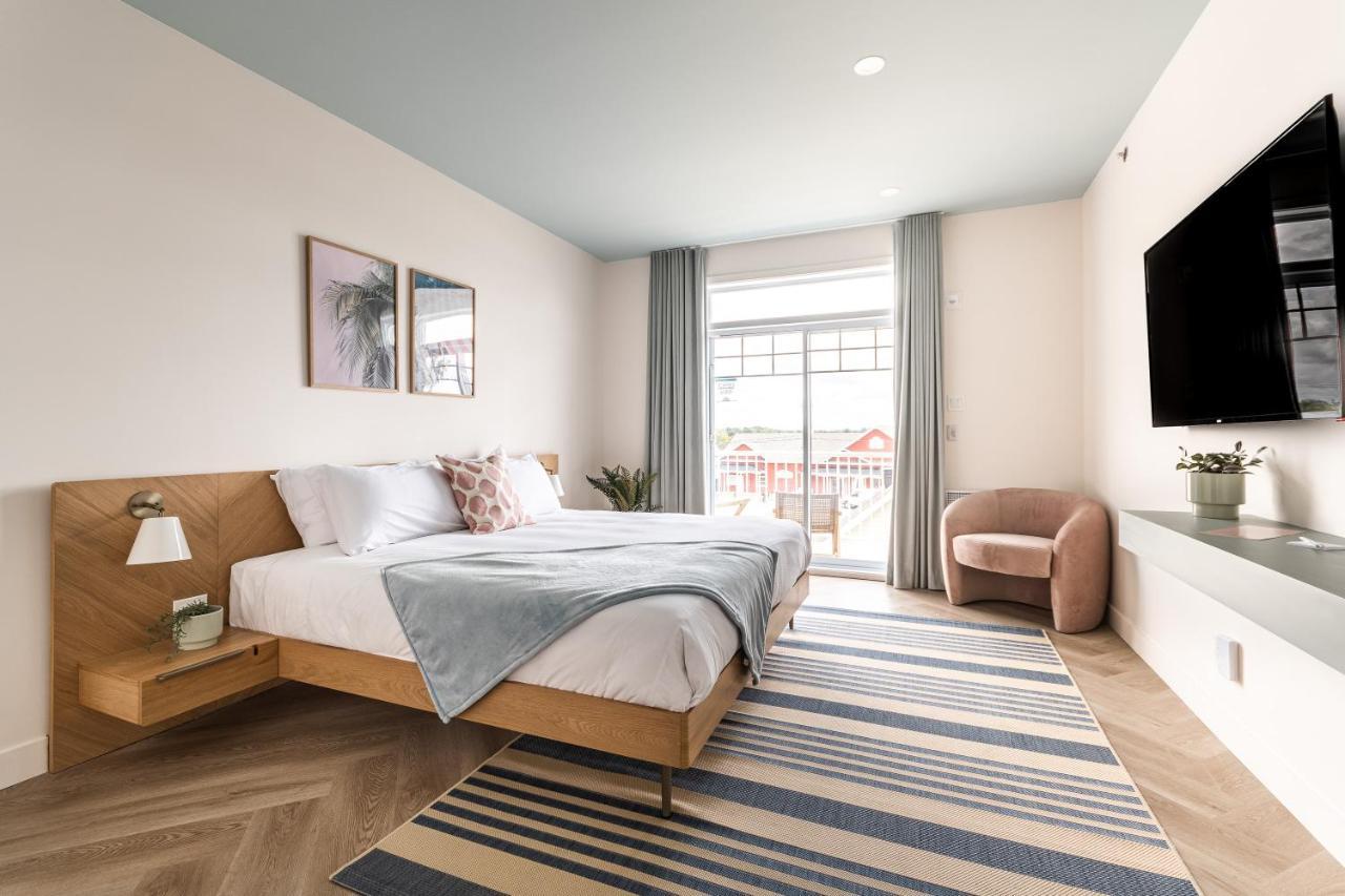 Chambre Lit King-Size - Vue sur Lac